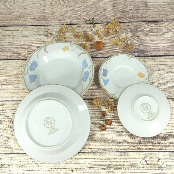 Dansk 3 Soup Bowls and 3 Flasks Tivoli Belles Fleurs Floral Blue Peach Flowers - Picture 6 of 6